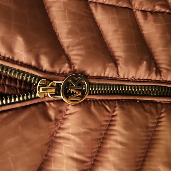 Michael Kors Puffer Coat - Picture 3 of 9